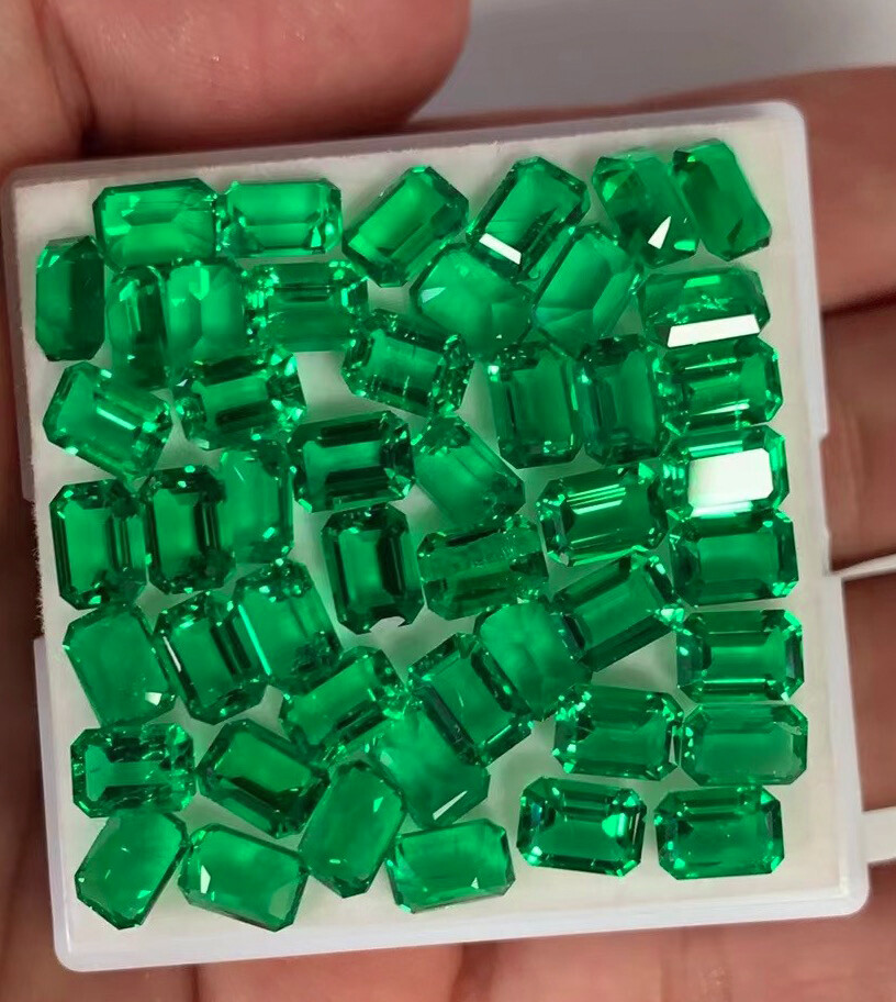 AGL Certified Lab Grown Columbia Emerald Typical Emerald Cut VVS1 Hand Cutting