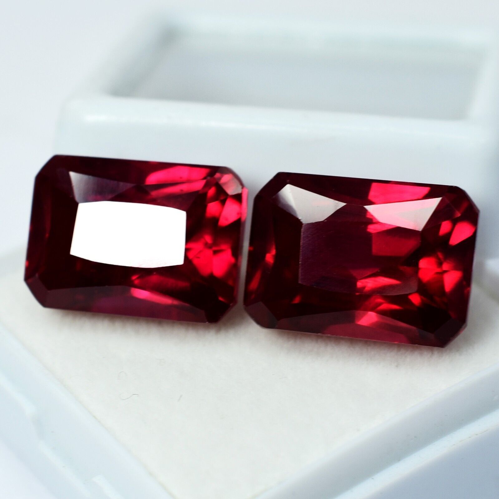 AA++ Natural Loose Gemstone Ruby Bloody Red Emerald Cut 16.50 Ct CERTIFIED Pair