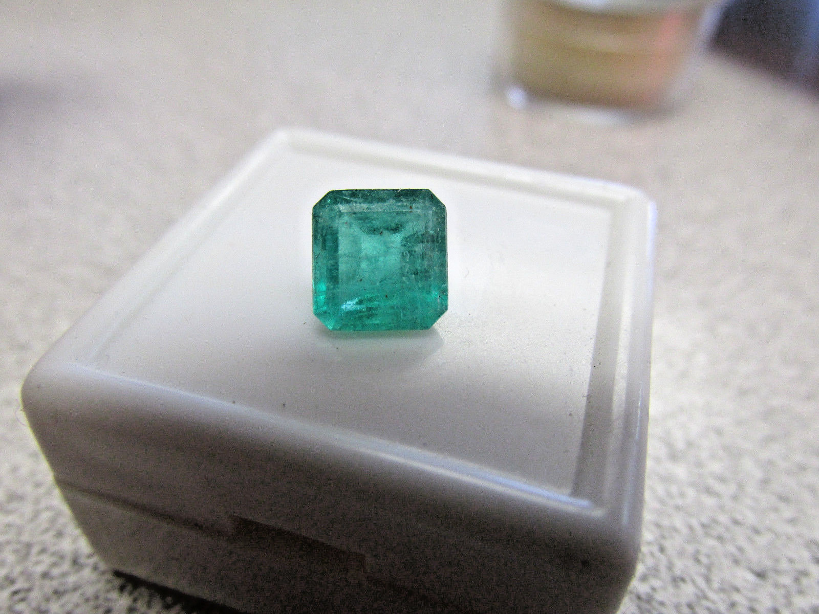 Colombian Loose Emerald 1.60 Carats High Quality Beautiful Green Make Offer