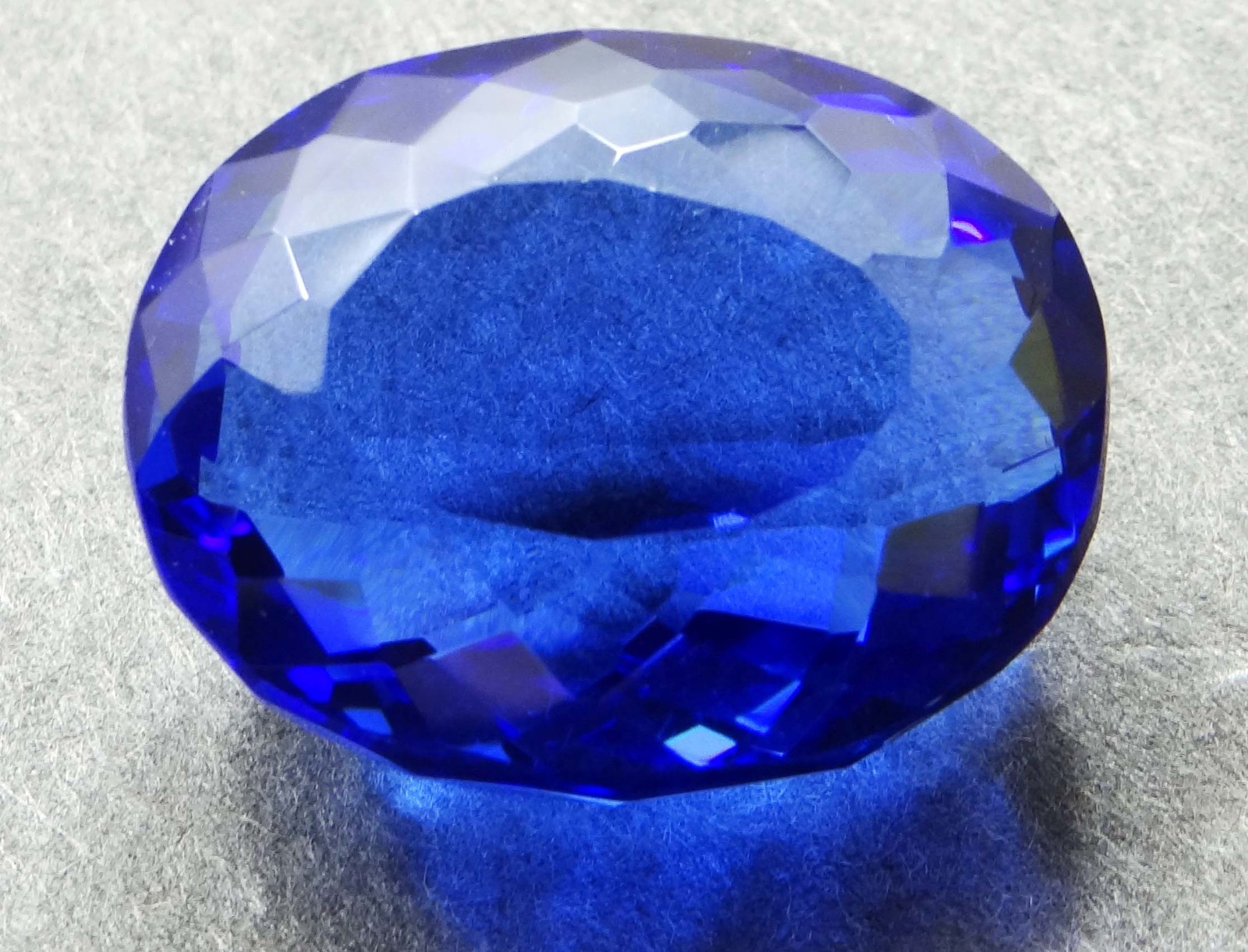 Natural 91 Ct Oval Cut Blue Tanzanite Loose Gemstone CERTIFIED