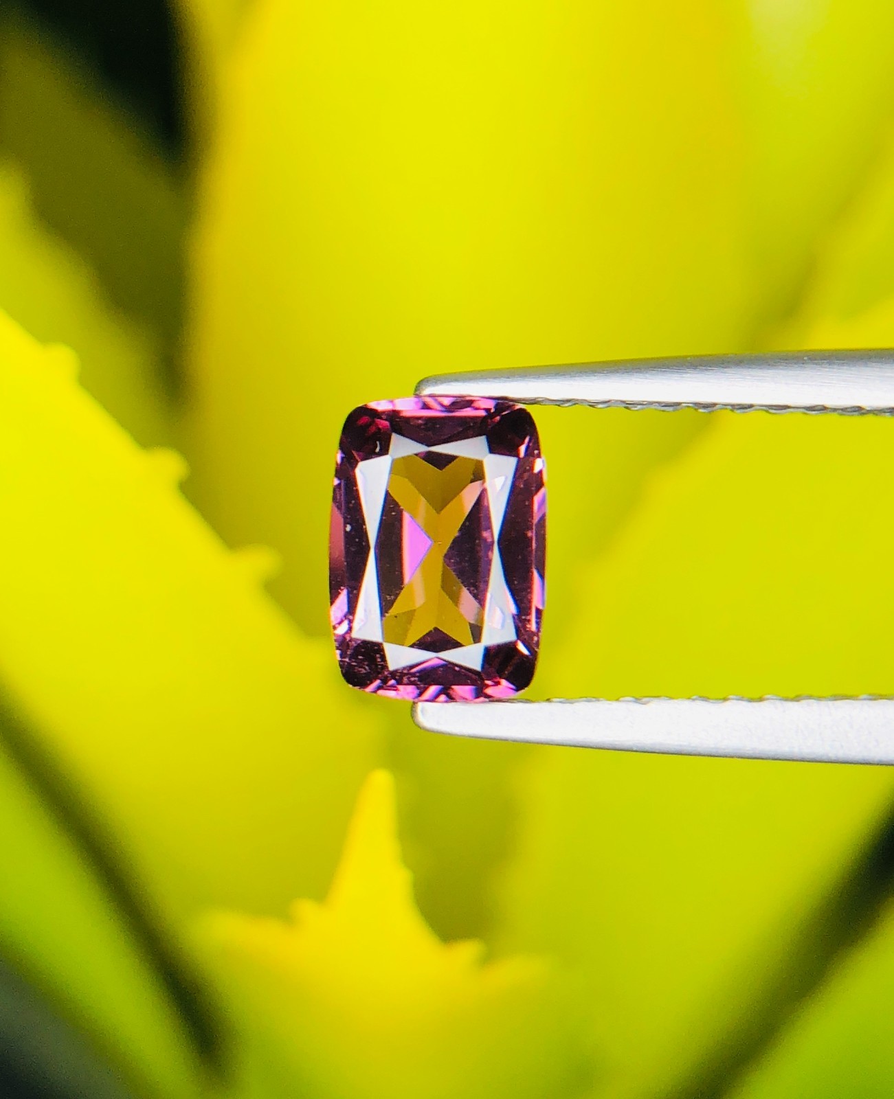 1.13 Ct Natural Rare Color Changing Spinel Loose Gemstone Vietnam
