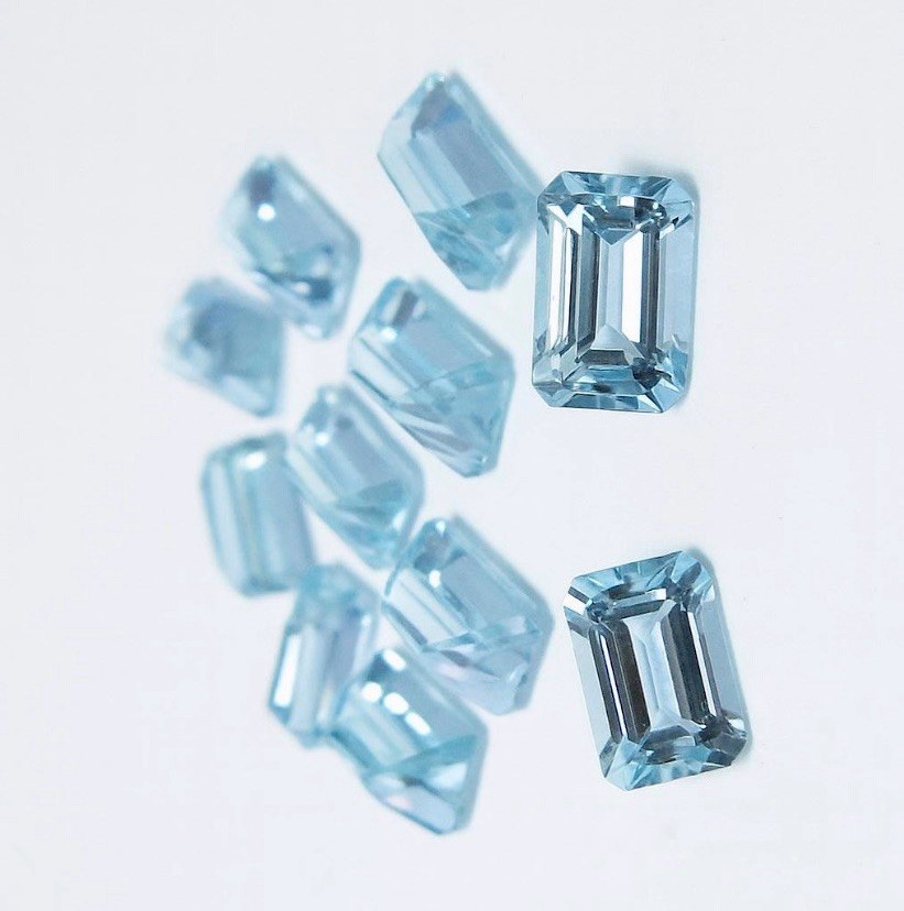 10 Pieces 7x5mm Emerald Cut Natural Blue Aquamarine Gemstone