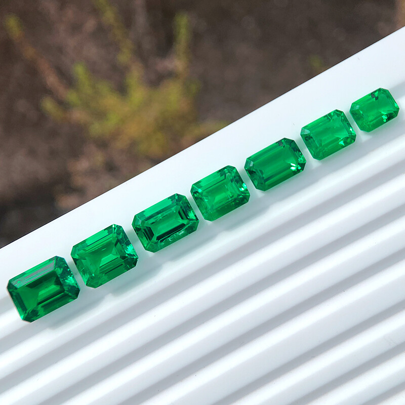 AGL Certified Lab Grown Columbia Emerald Typical Emerald Cut VVS1 Hand Cutting