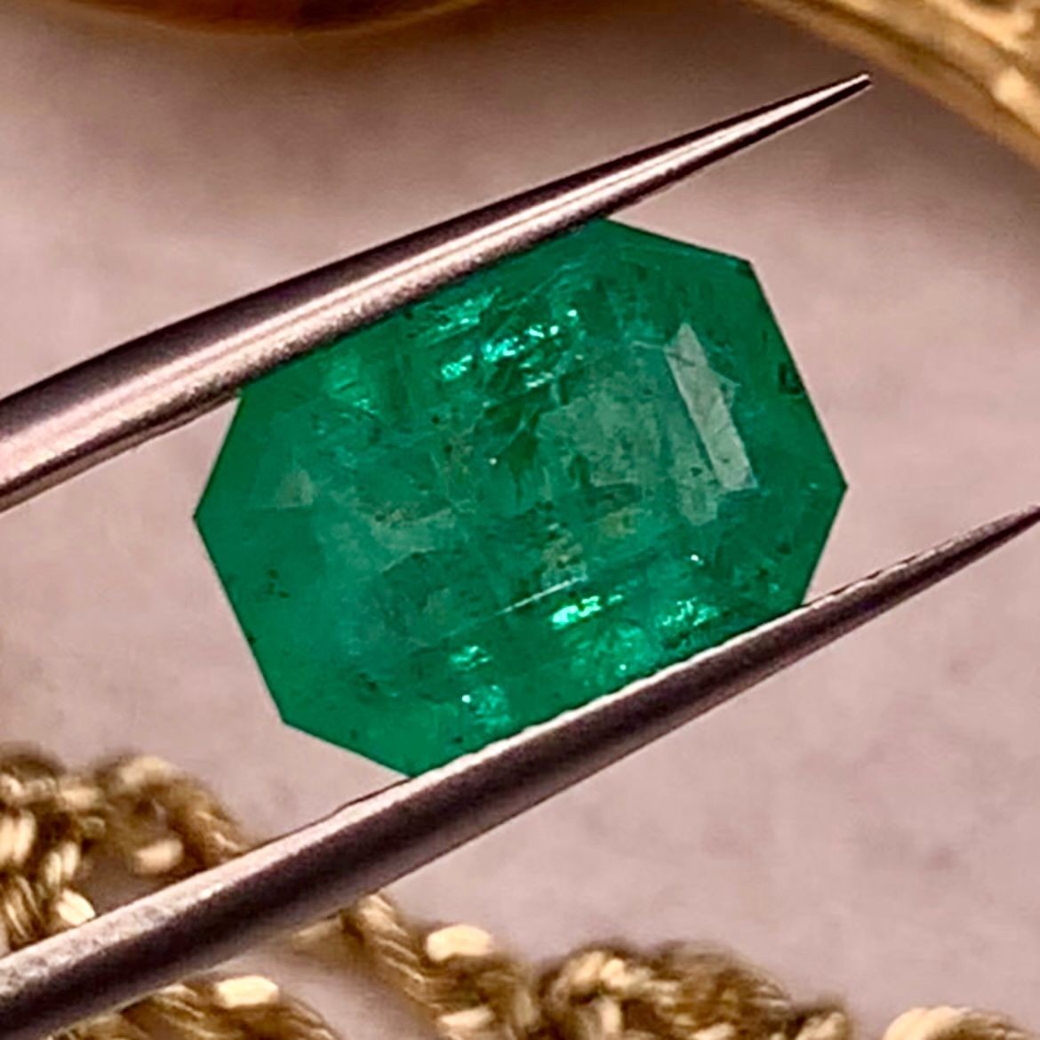 GIA Certified 5Ct Natural Rare Vivid Green Emerald