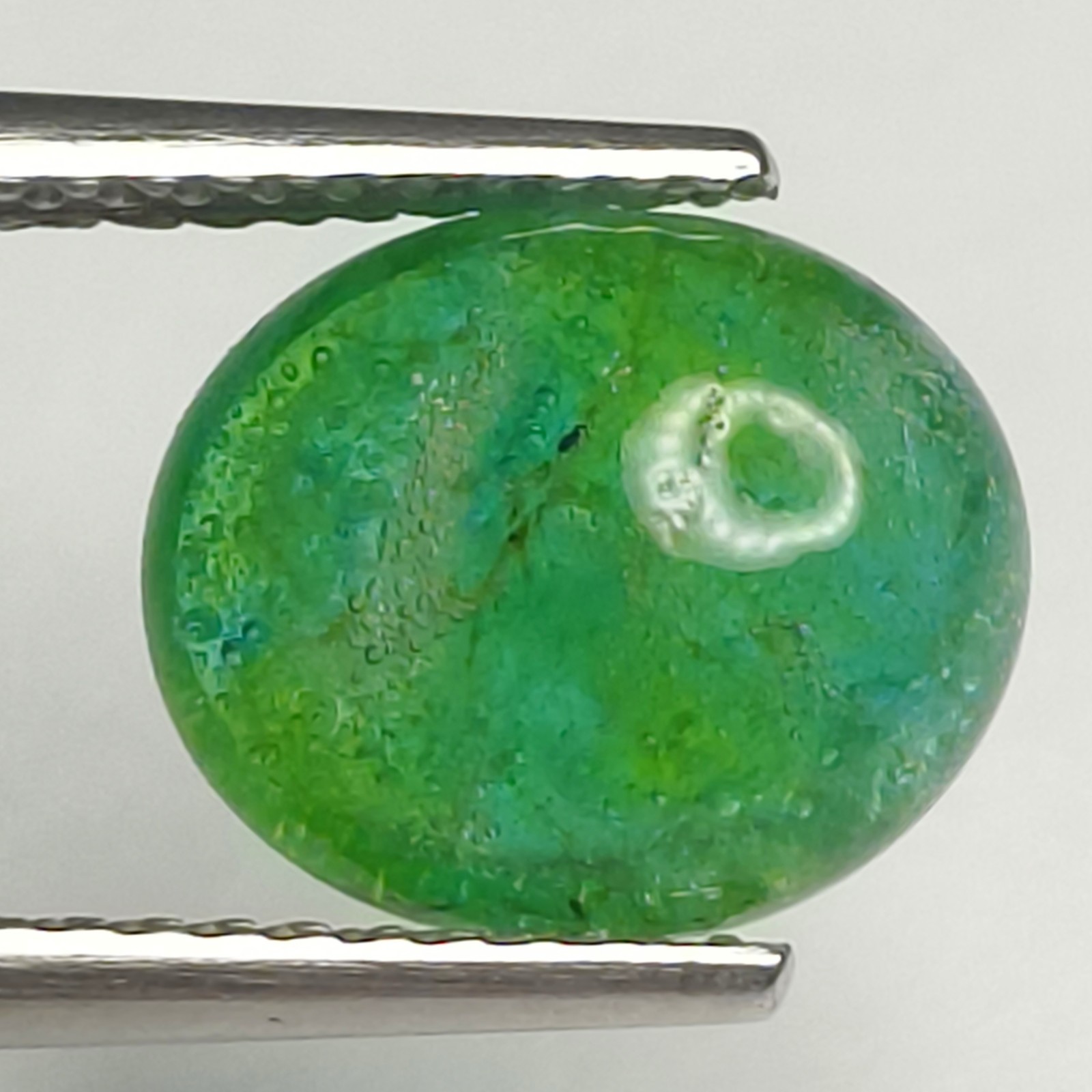 FANTASTIC NATURAL ZAMBIAN EMERALD CABOCHON 3.39Cts.