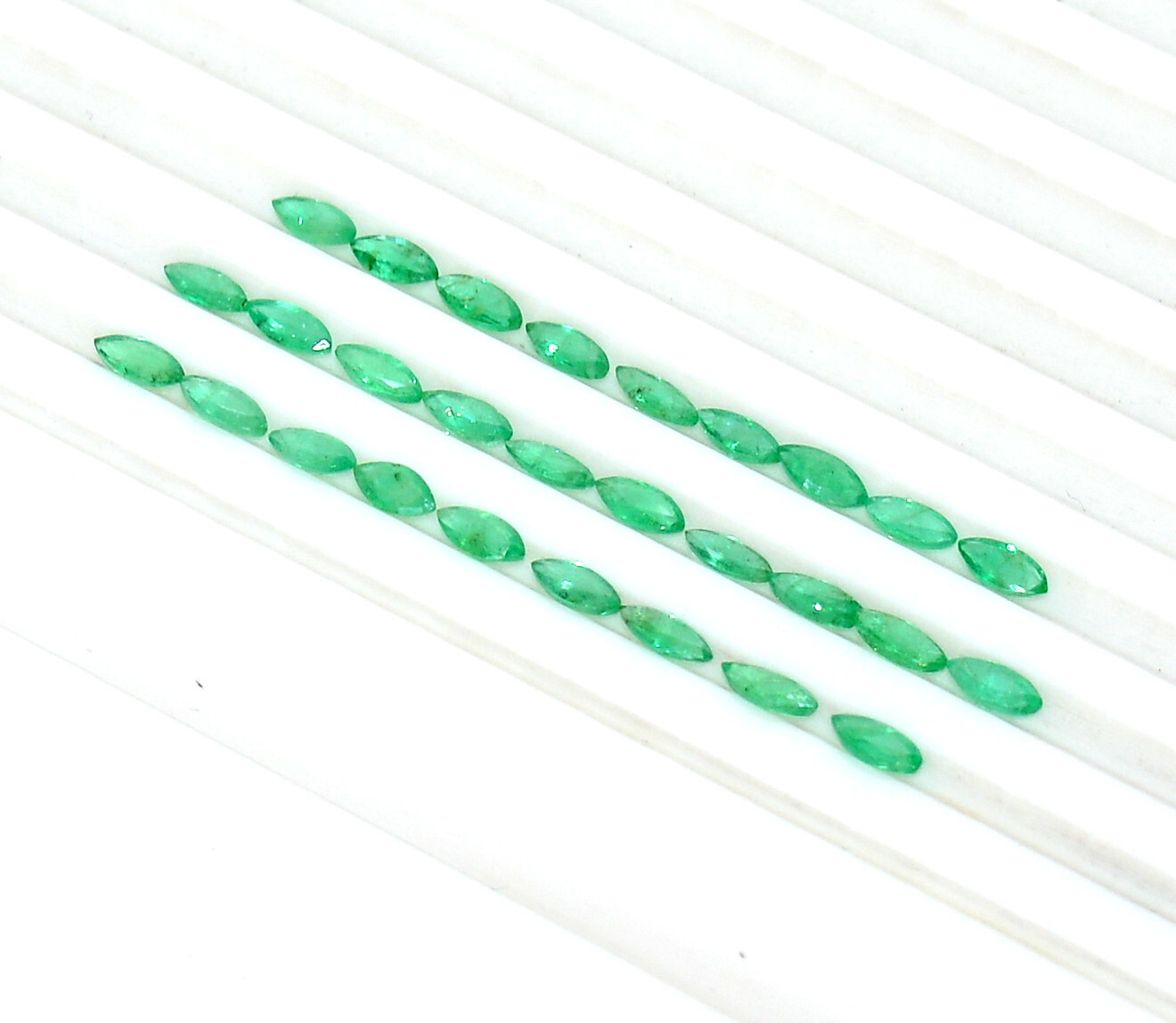 Natural Emerald Marquise Cut 5×2.50 mm Lot 28 Pcs 3.39 CTS Loose Gemstones