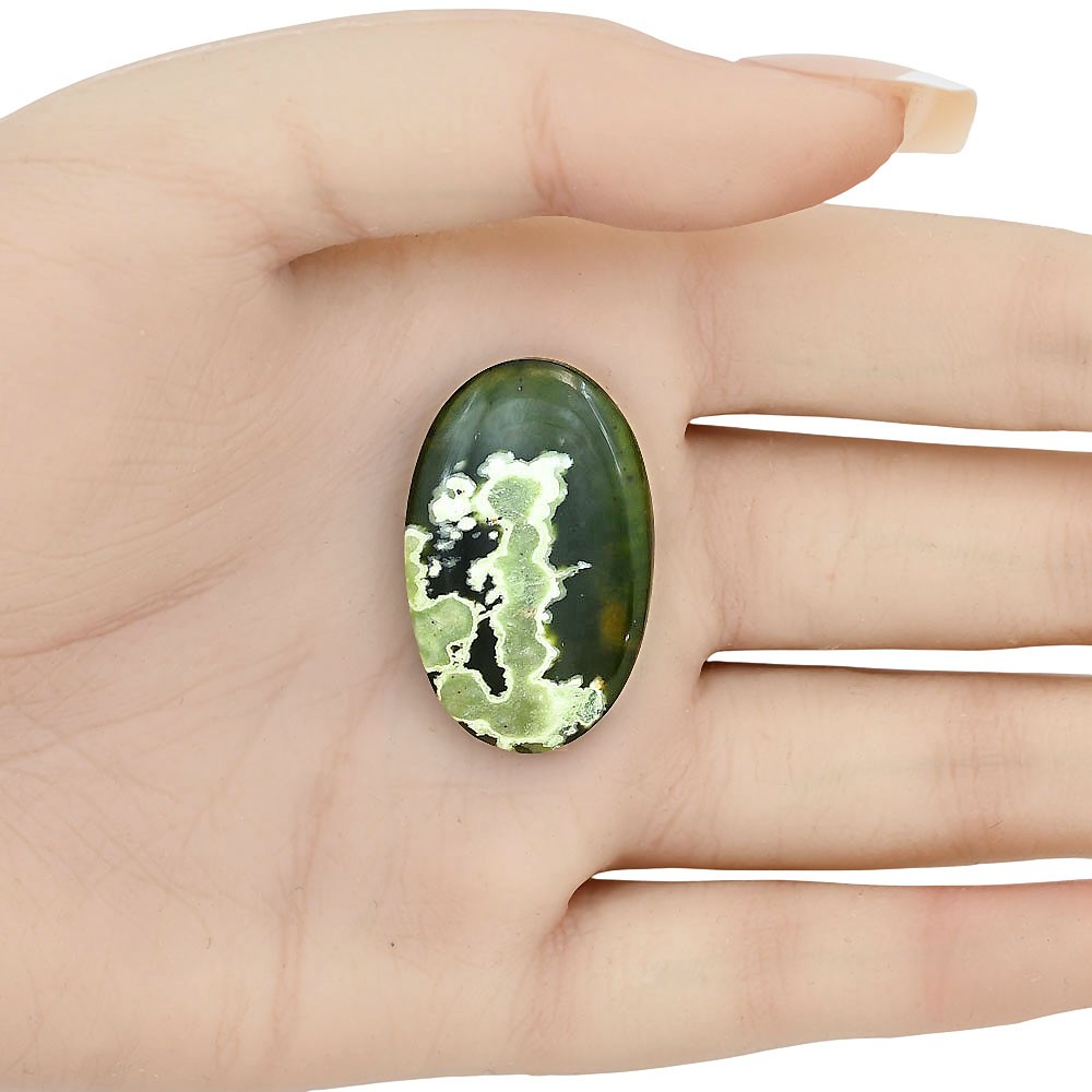 Natural Chrome Chalcedony 32.8×20.7×5 mm Oval Shape Polished Gemstone LS03583-61