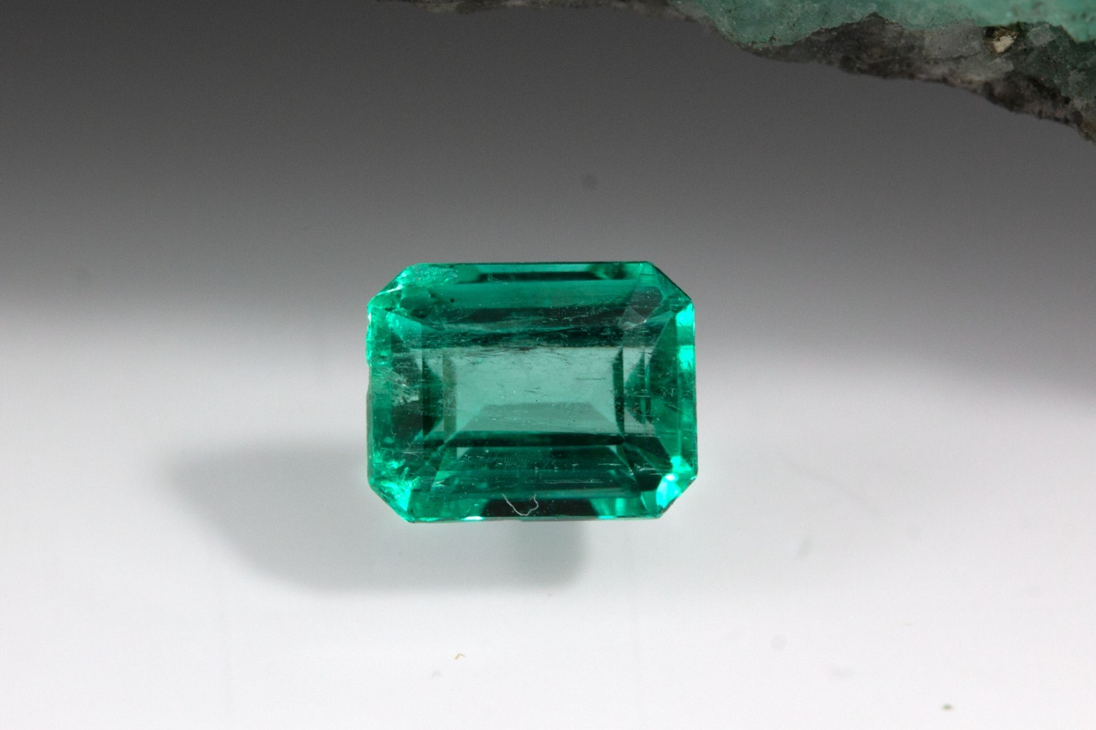 No Oil 5.5 X 4.3mm Emerald Cut Fine Natural Colombian Emerald Loose Gemstone VVS
