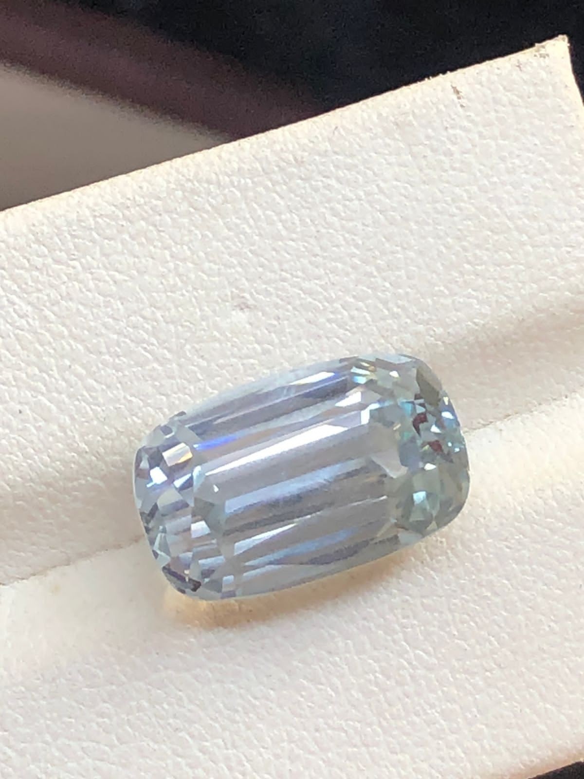 11.50crts Natural kunzite loose gemstone from Afghanistan